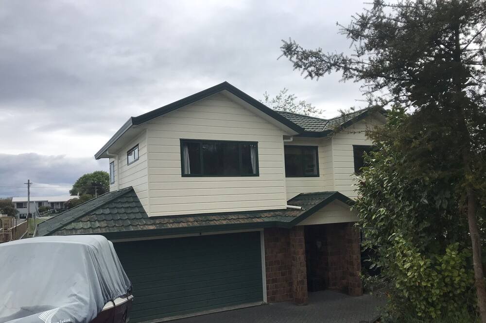 Photo of Outdoor in Hilltop