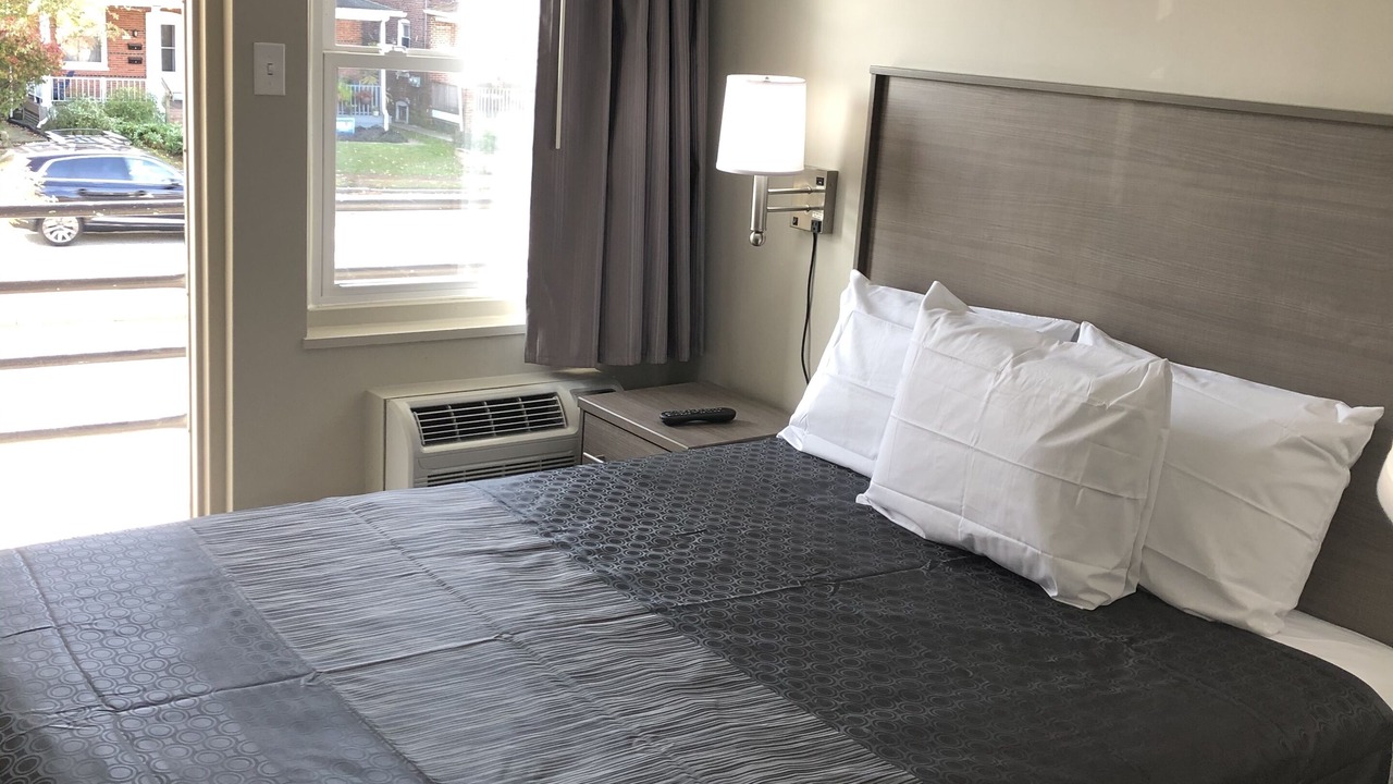 Photo of Bedroom in Moylan