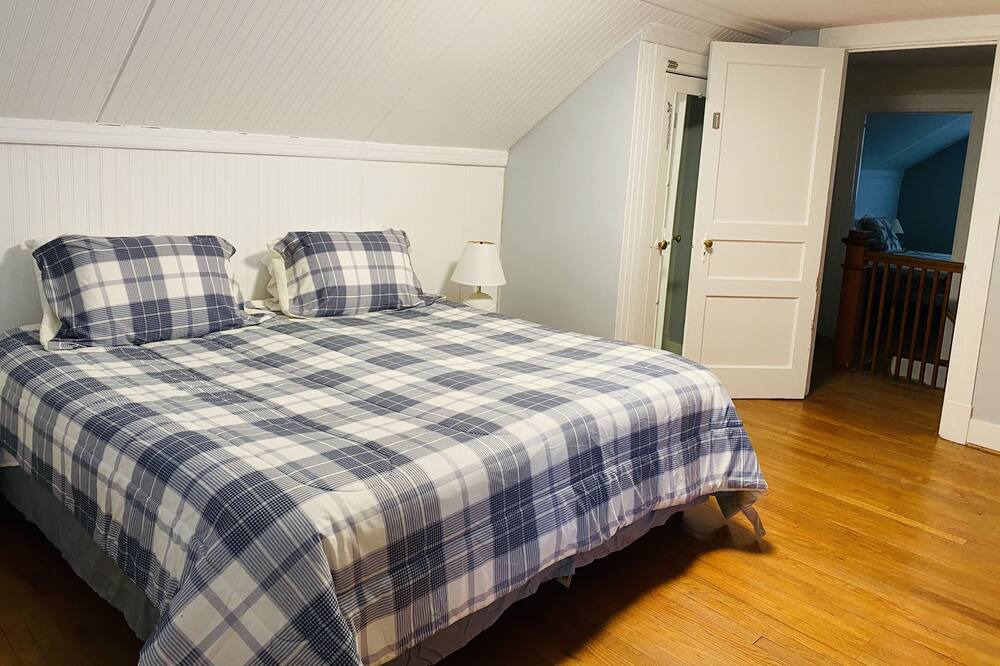 Photo of Bedroom in Lexington