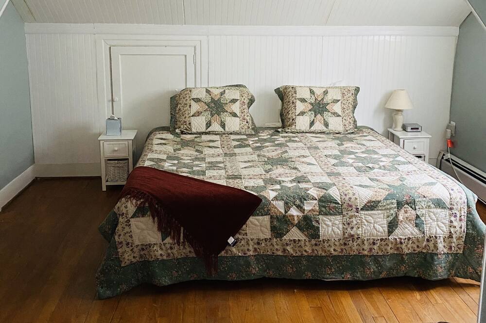 Photo of Bedroom in Lexington