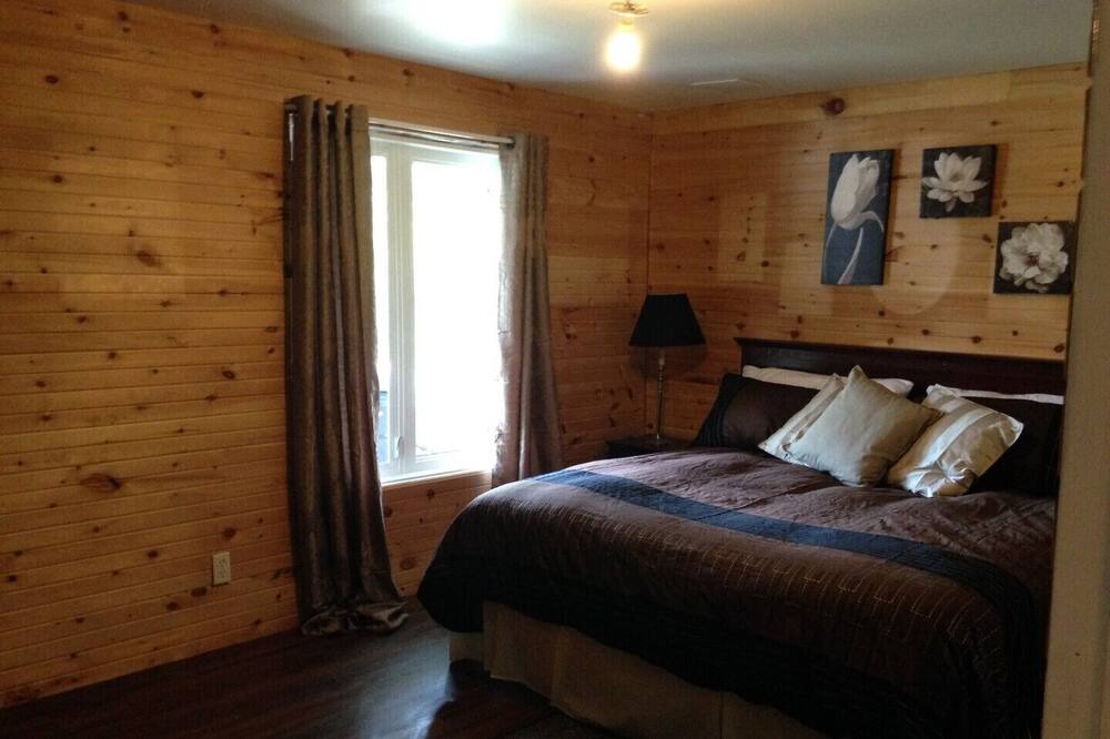 Photo of Bedroom in Golden Valley