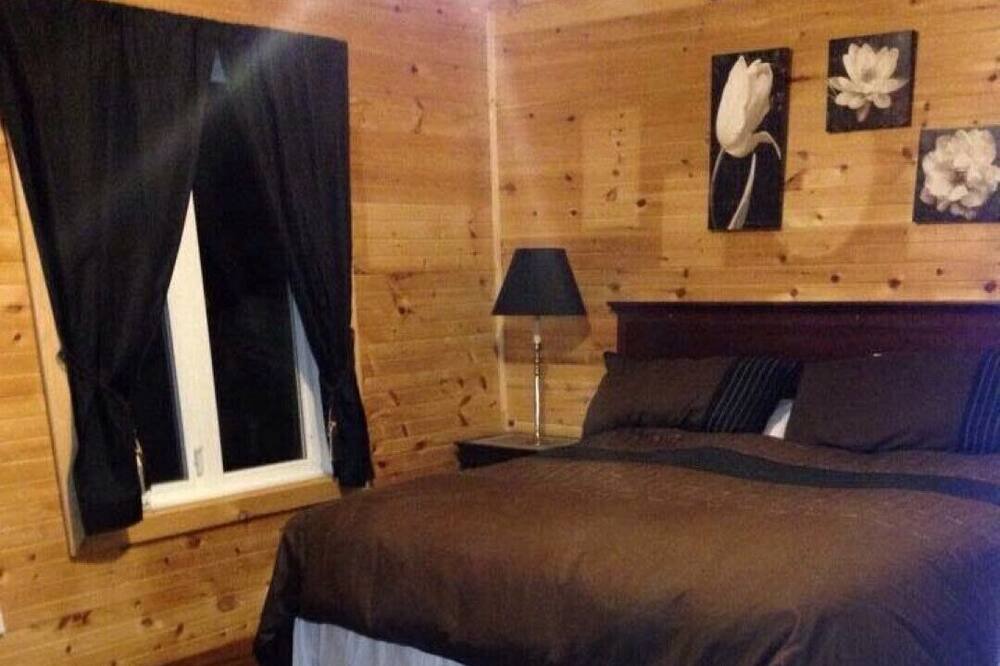 Photo of Bedroom in Golden Valley
