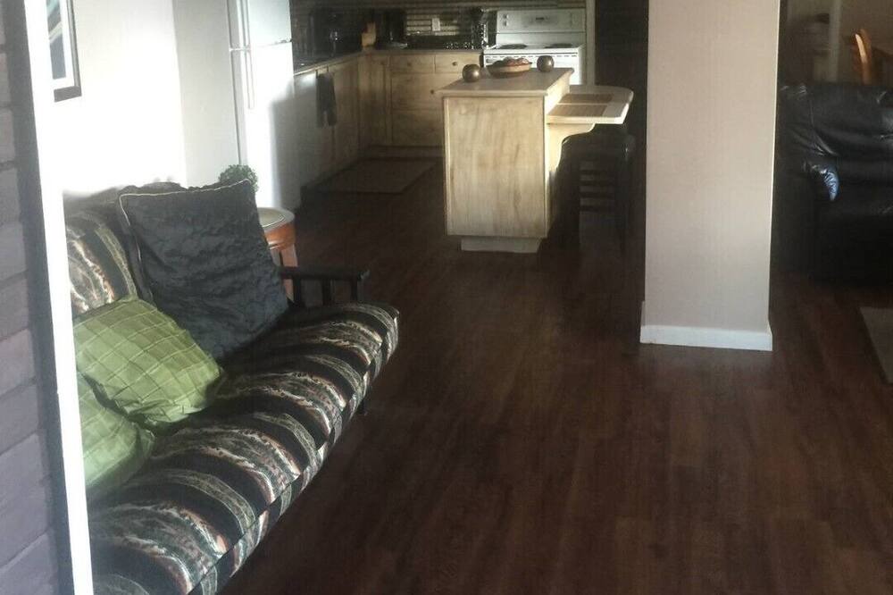 Photo of Livingroom in Golden Valley