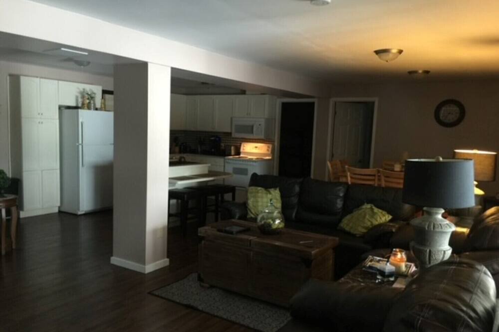 Photo of Livingroom in Golden Valley