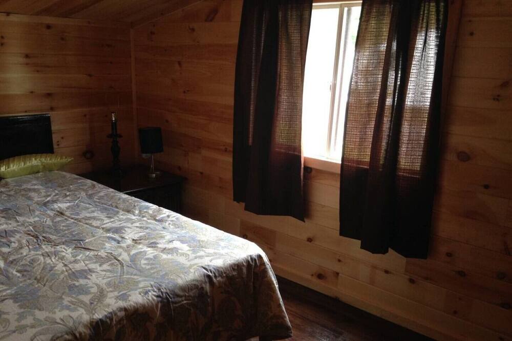 Photo of Bedroom in Restoule