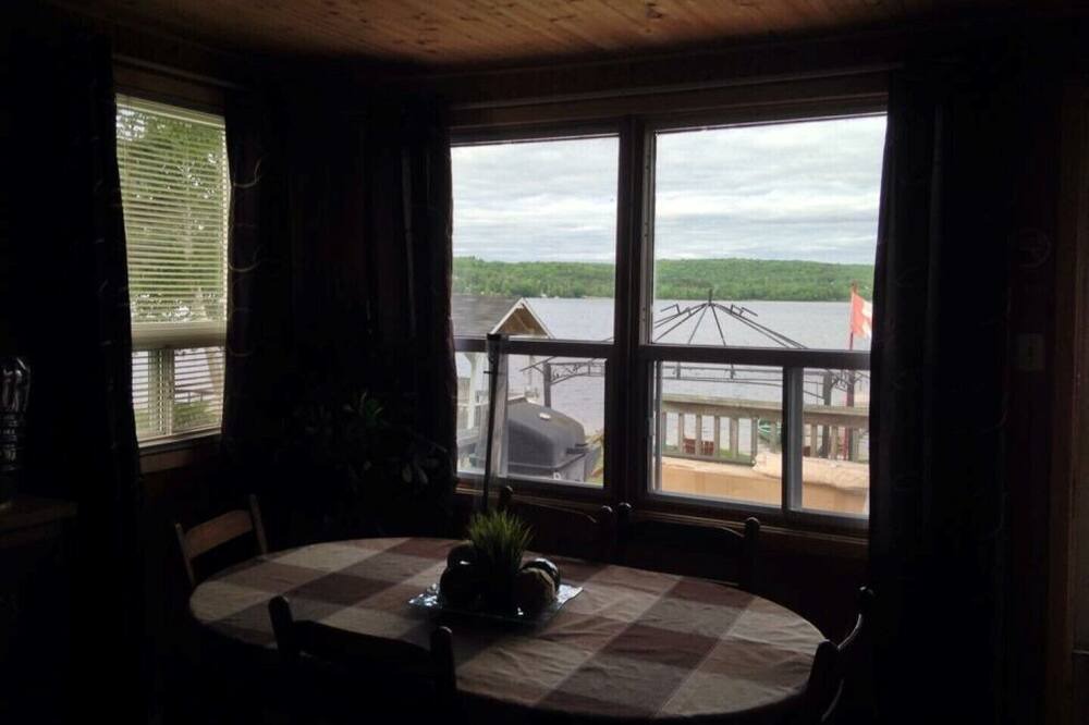 Photo of Livingroom in Golden Valley