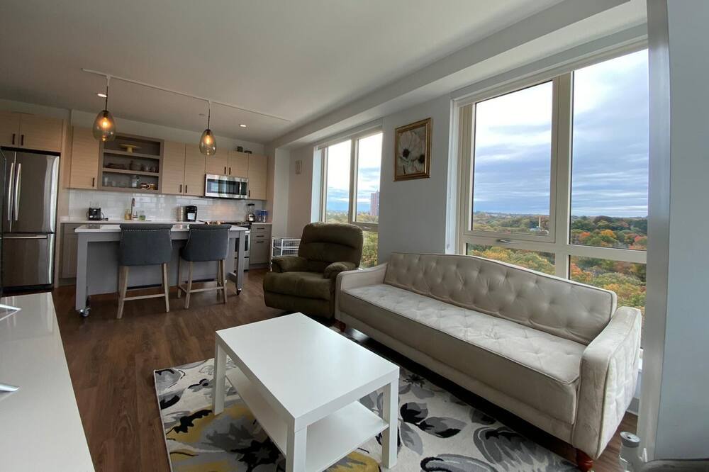 Photo of Livingroom in Mission Hill