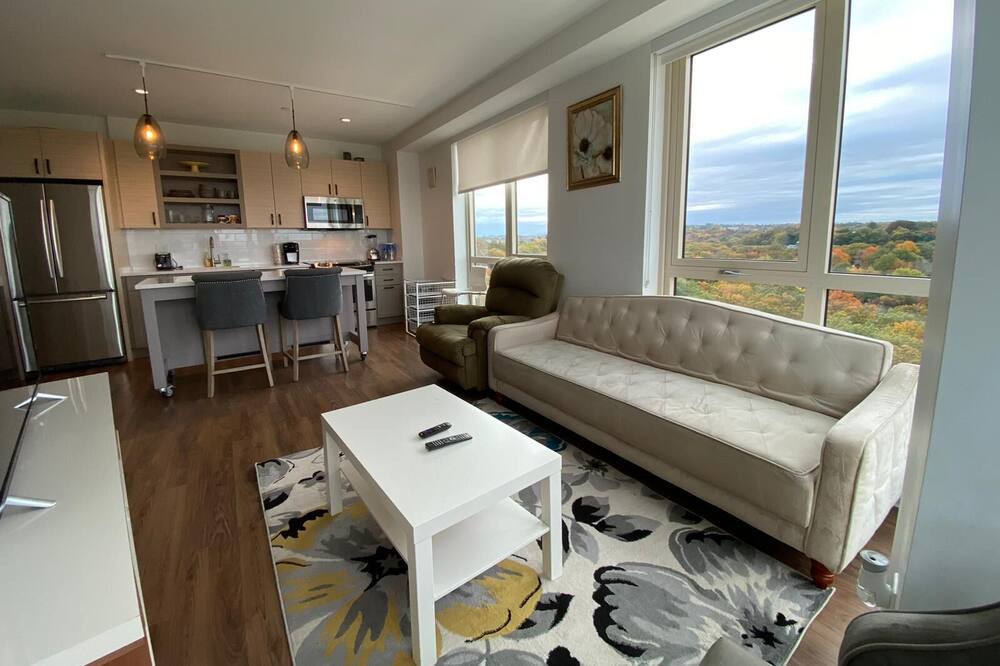 Photo of Livingroom in Mission Hill