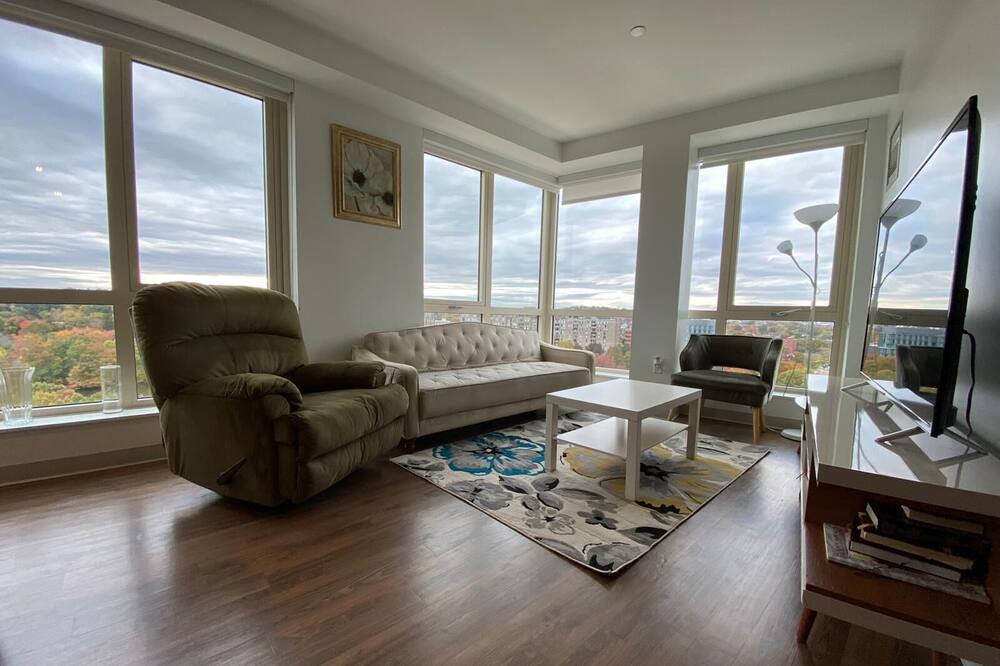 Photo of Livingroom in Mission Hill
