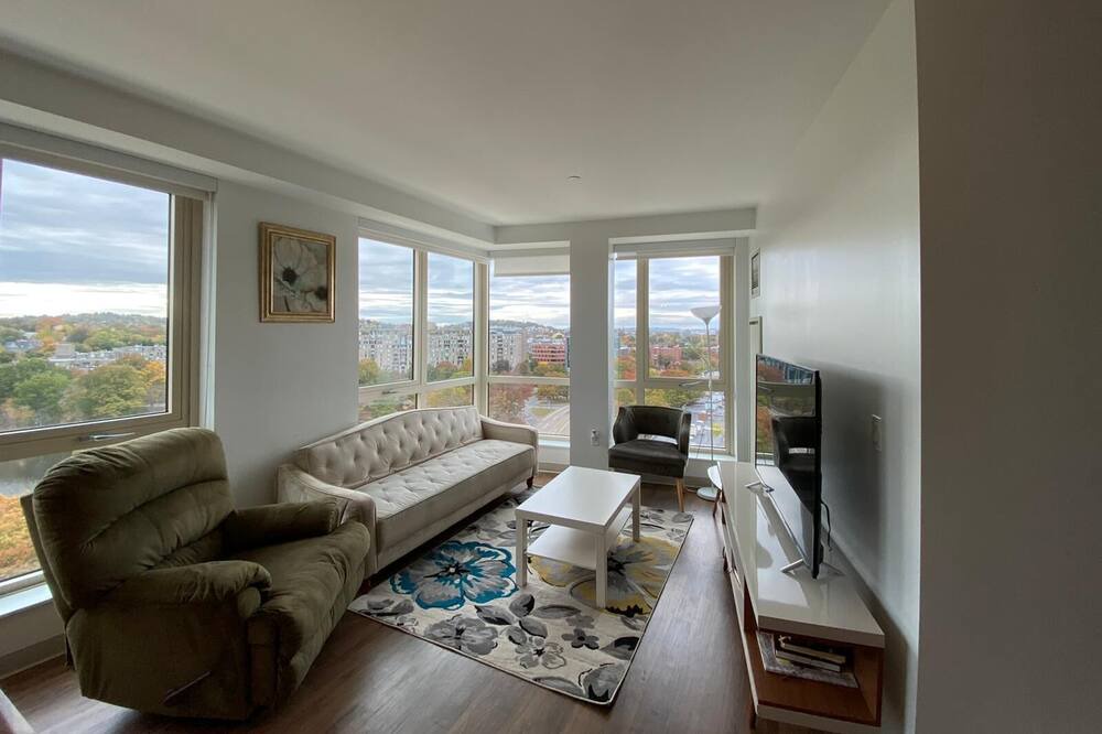 Photo of Livingroom in Mission Hill