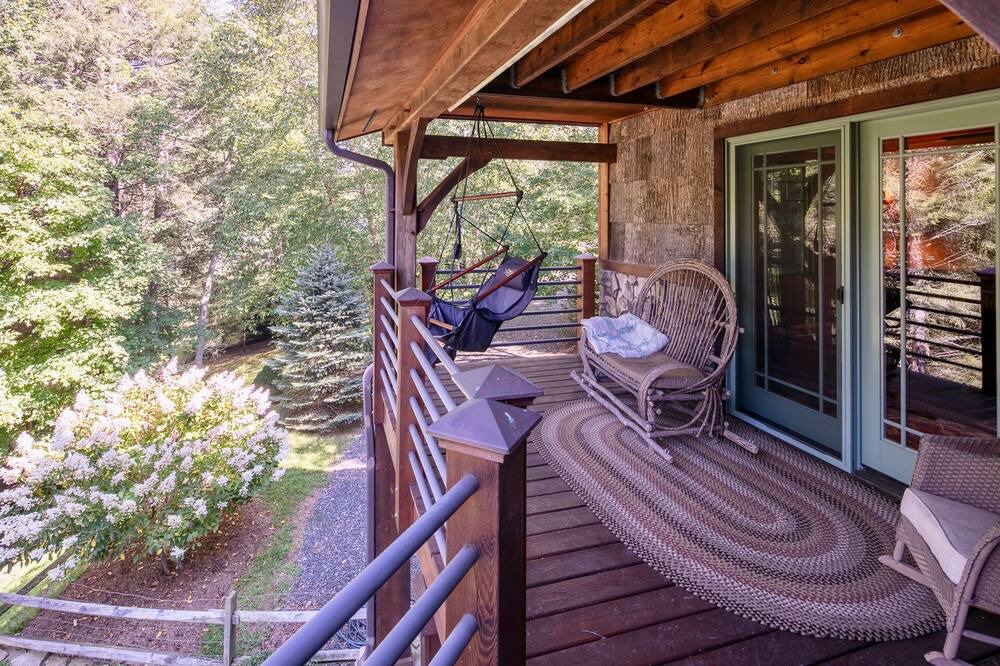 Photo of Patio Balcony in Lansing