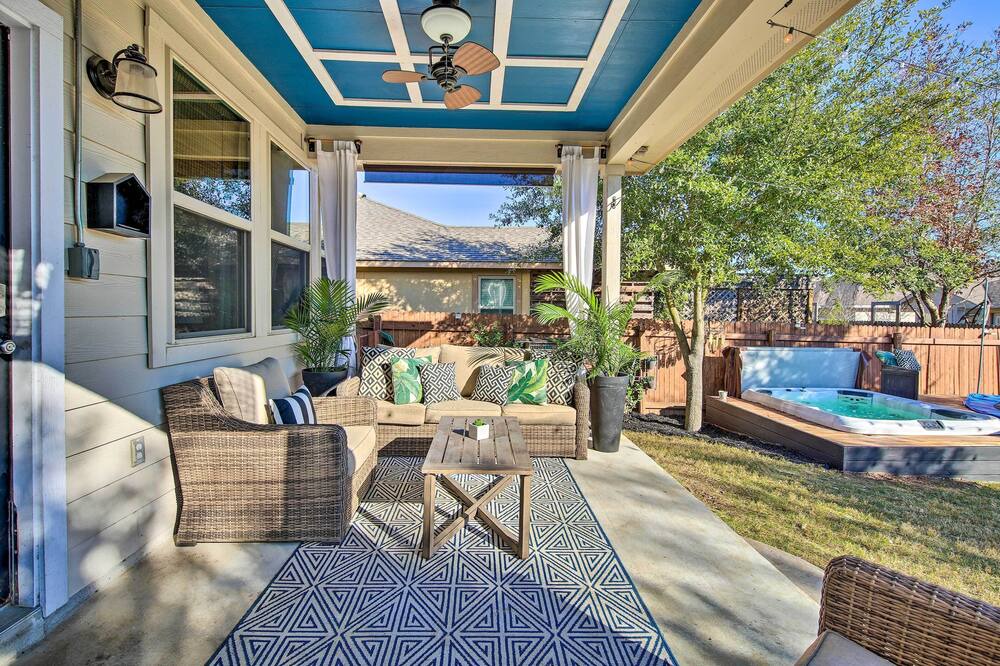 Photo of Patio Balcony in Buda