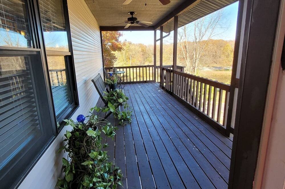 Photo of Patio Balcony in St. Clair