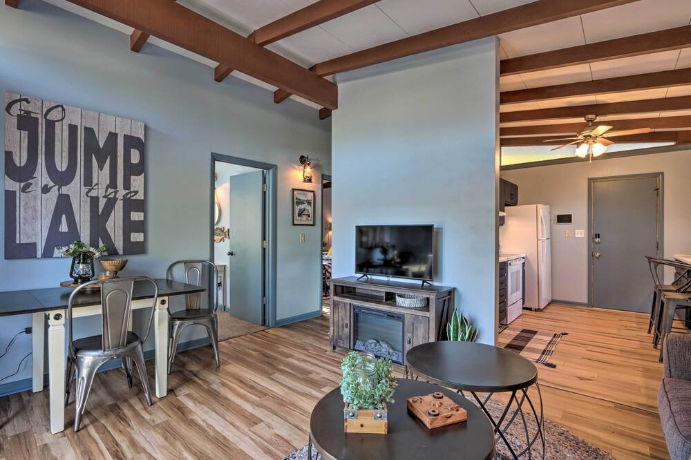 Photo of Livingroom in Sunrise Beach