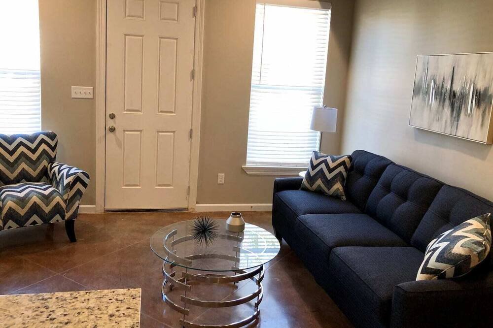 Photo of Livingroom in Downtown