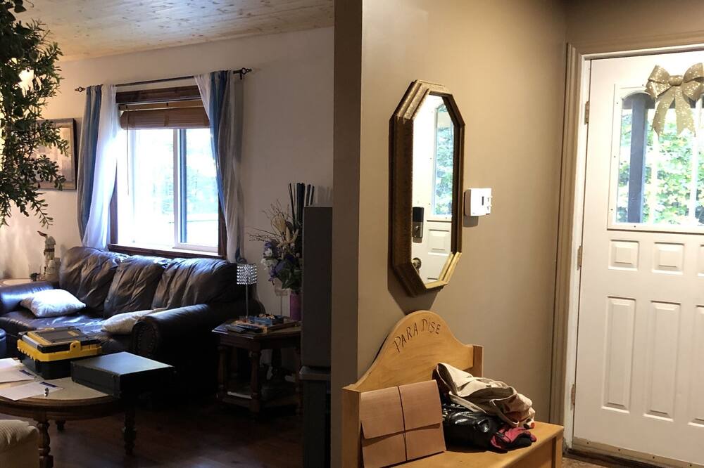 Photo of Livingroom in St-Adolphe-d'Howard