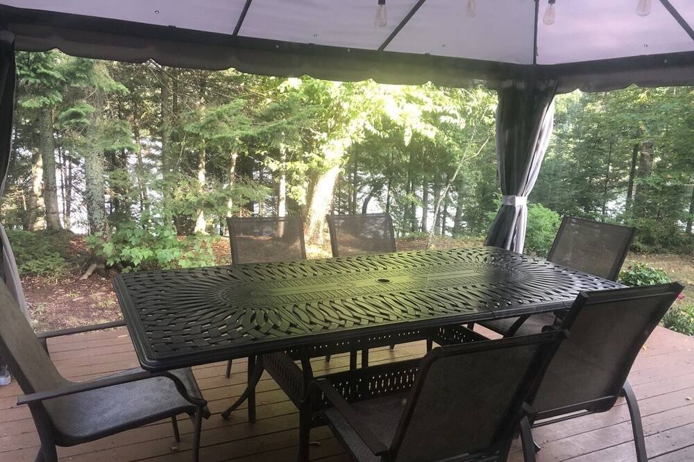 Photo of Patio Balcony in St-Adolphe-d'Howard