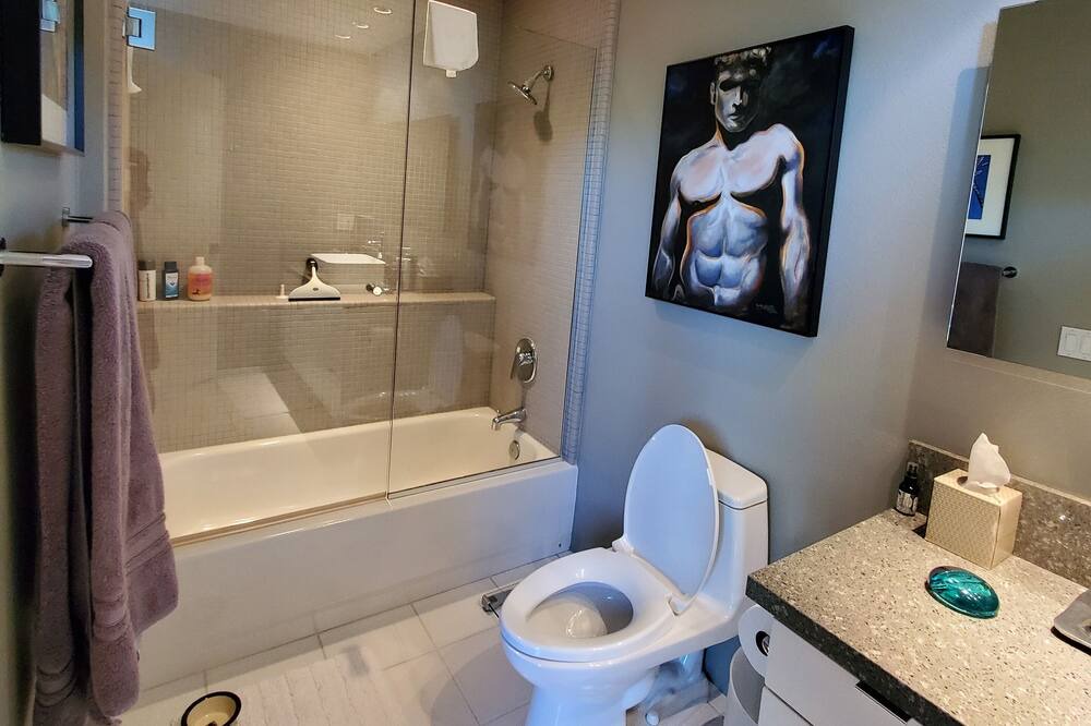 Photo of Bathroom in Baristo