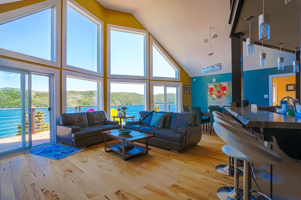 Photo of Livingroom in Placentia