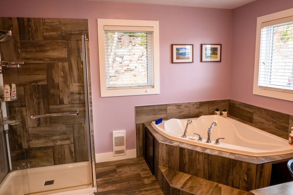 Photo of Bathroom in Placentia