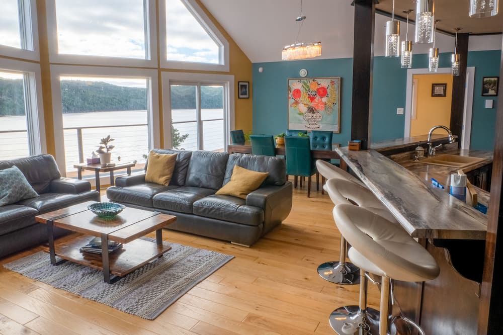 Photo of Livingroom in Placentia