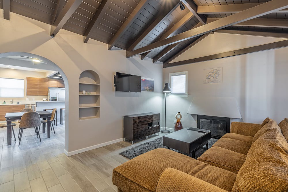 Photo of Livingroom in Tucson