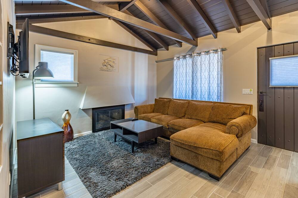 Photo of Livingroom in Tucson