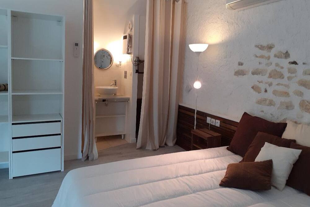 Photo of Bedroom in Meusnes
