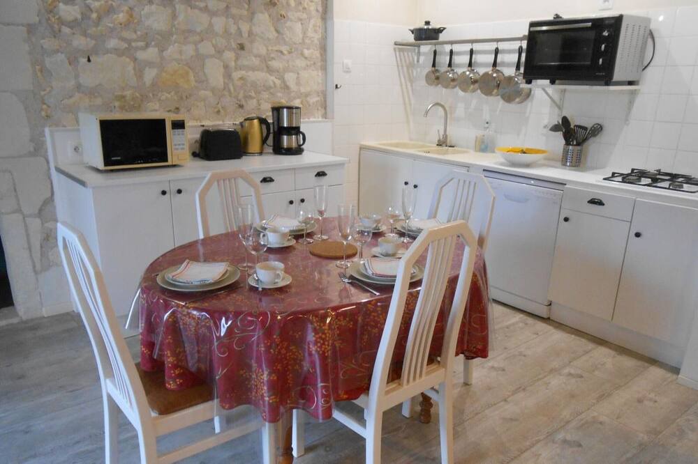 Photo of Kitchen in Meusnes