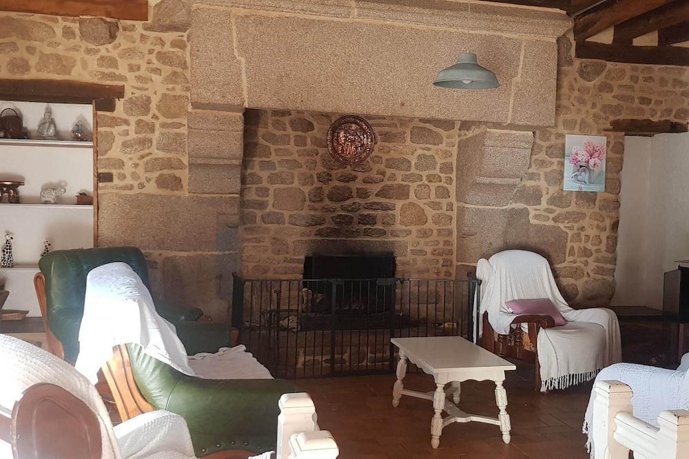 Photo of Livingroom in Parigne