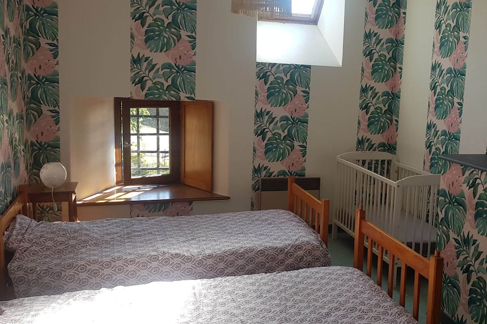 Photo of Bedroom in Parigne