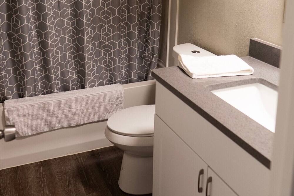 Photo of Bathroom in Central Oklahoma City