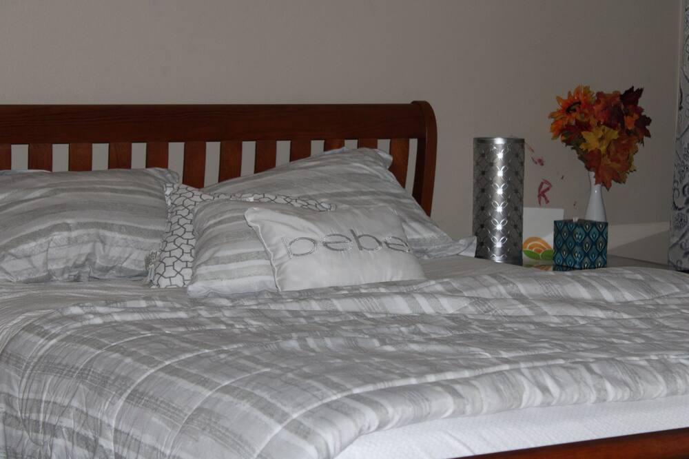 Photo of Bedroom in Alden Bridge