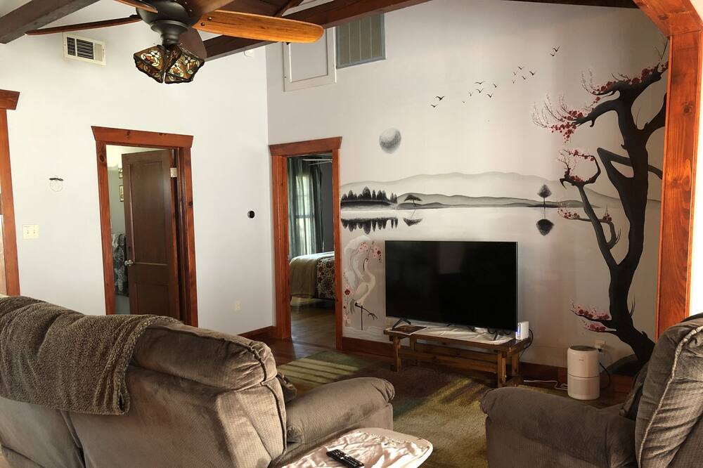 Photo of Bedroom in Shoreacres