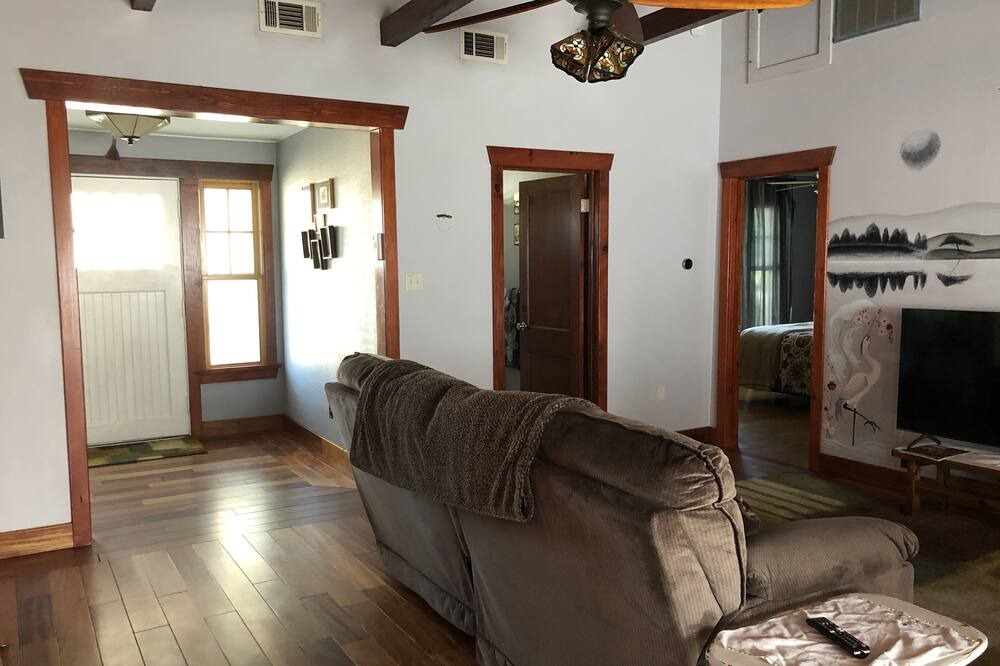 Photo of Bedroom in Shoreacres