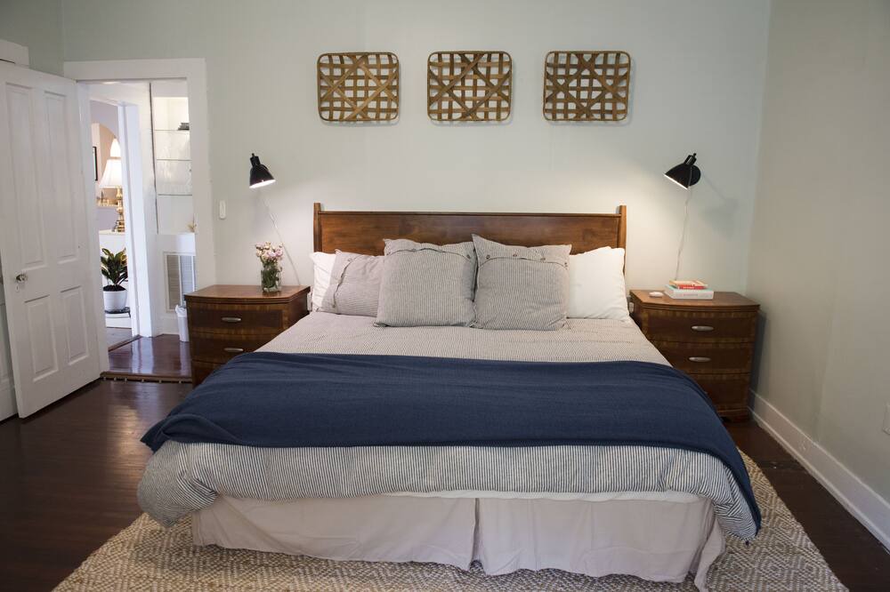 Photo of Bedroom in Avondale