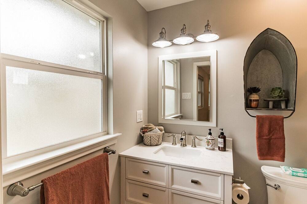Photo of Bathroom in Leisure Land