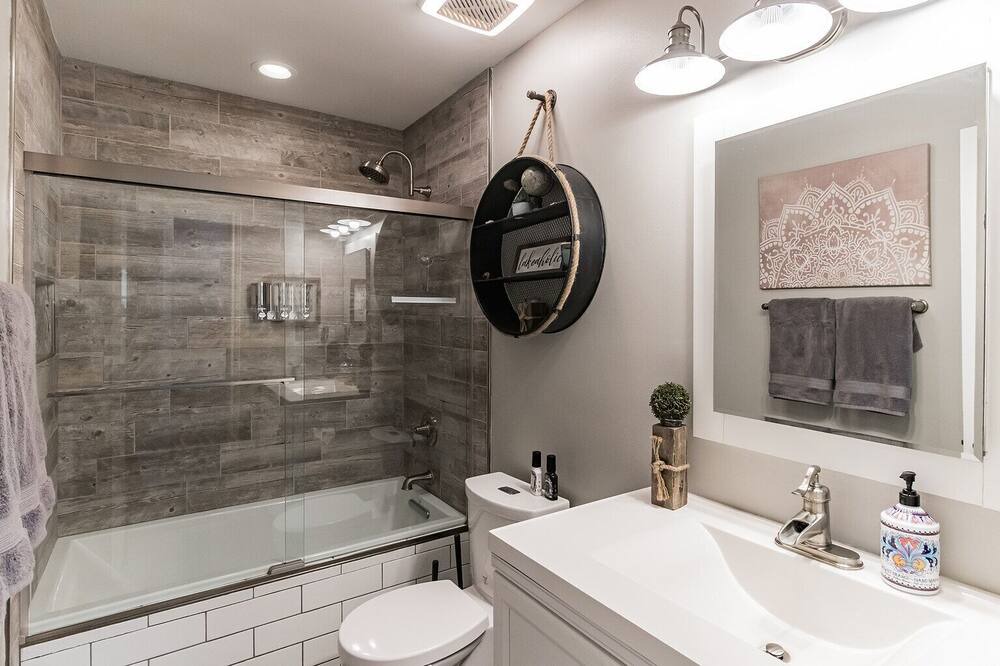 Photo of Bathroom in Leisure Land