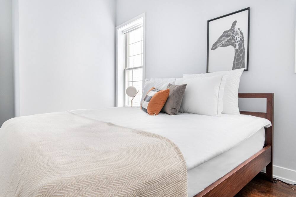 Photo of Bedroom in Noble Square