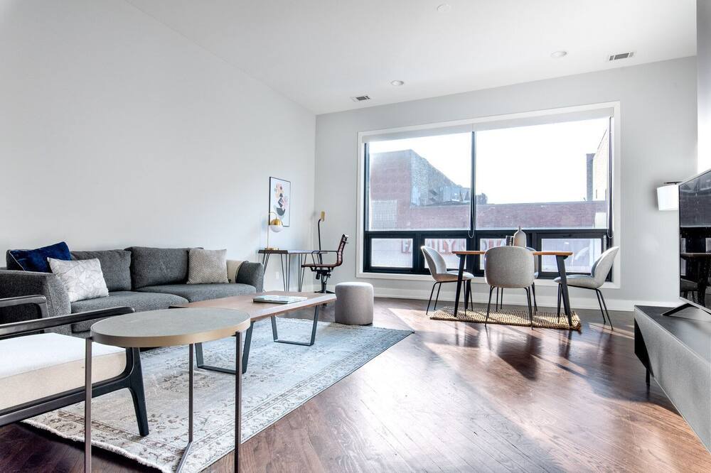 Photo of Livingroom in Noble Square