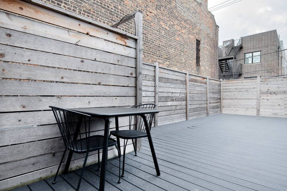 Photo of Patio Balcony in Noble Square