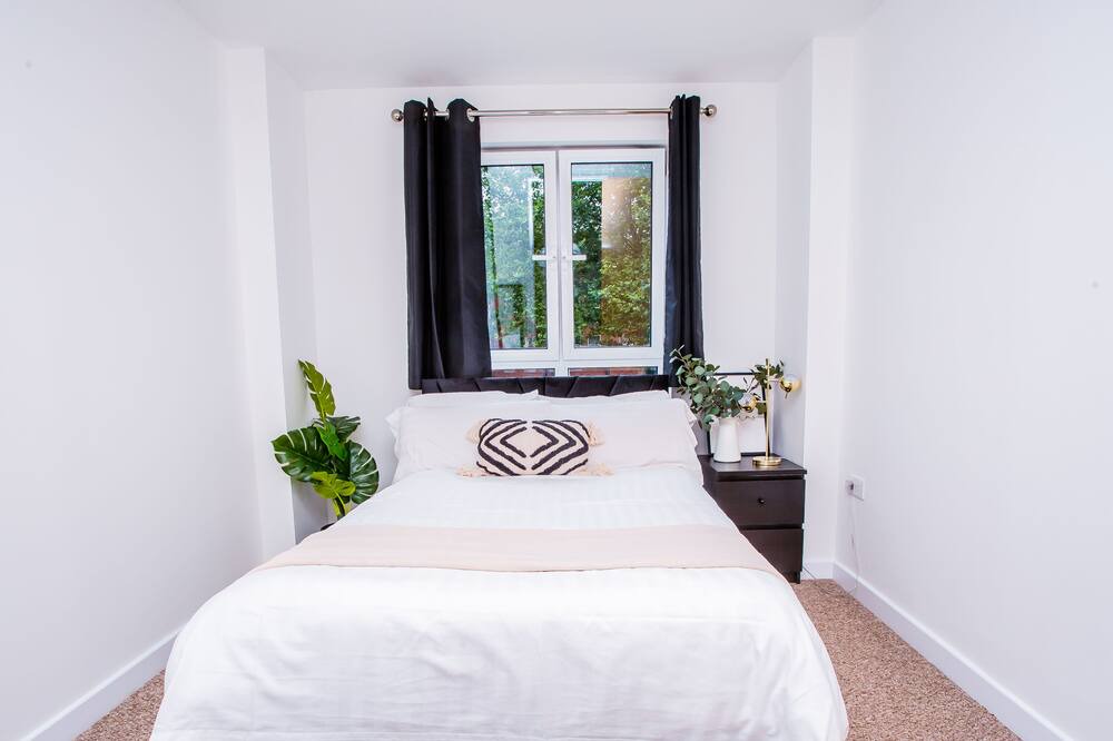 Photo of Bedroom in Northampton