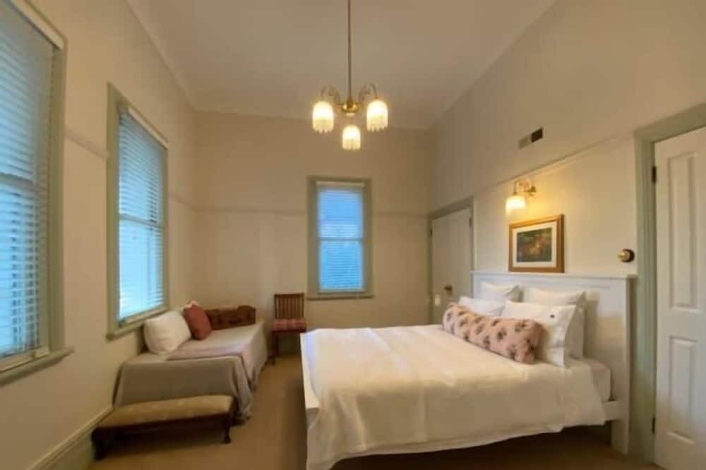 Photo of Others in Blayney