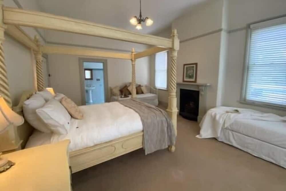 Photo of Others in Blayney