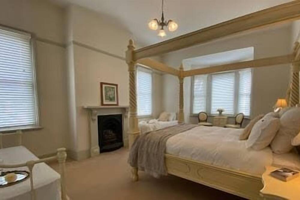 Photo of Others in Blayney