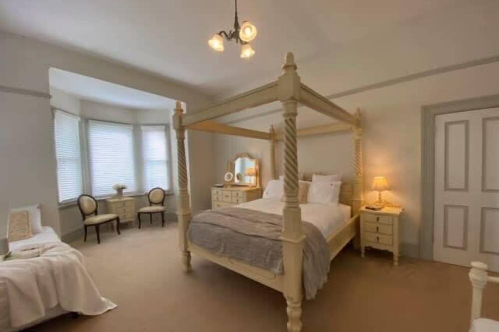 Photo of Others in Blayney