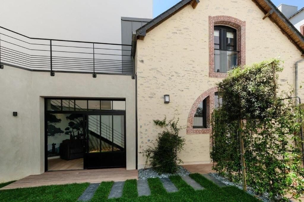 Photo of Outdoor in Laval