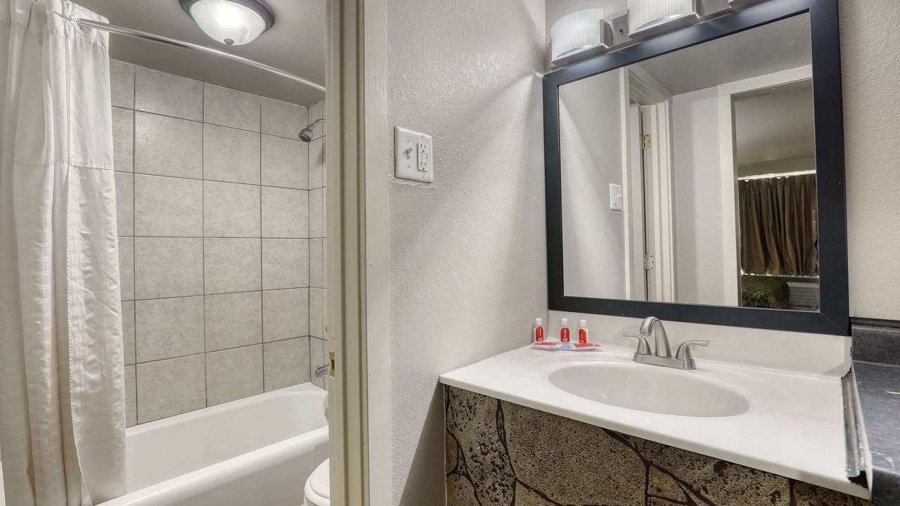 Photo of Bedroom in Neenah