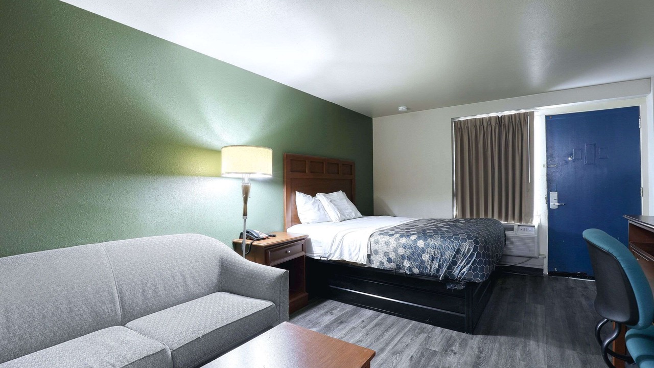 Photo of Bedroom in Neenah