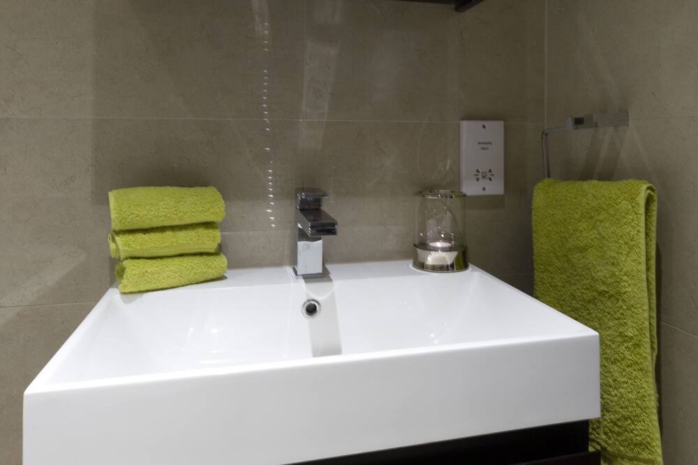 Photo of Bathroom in Bishopsgate